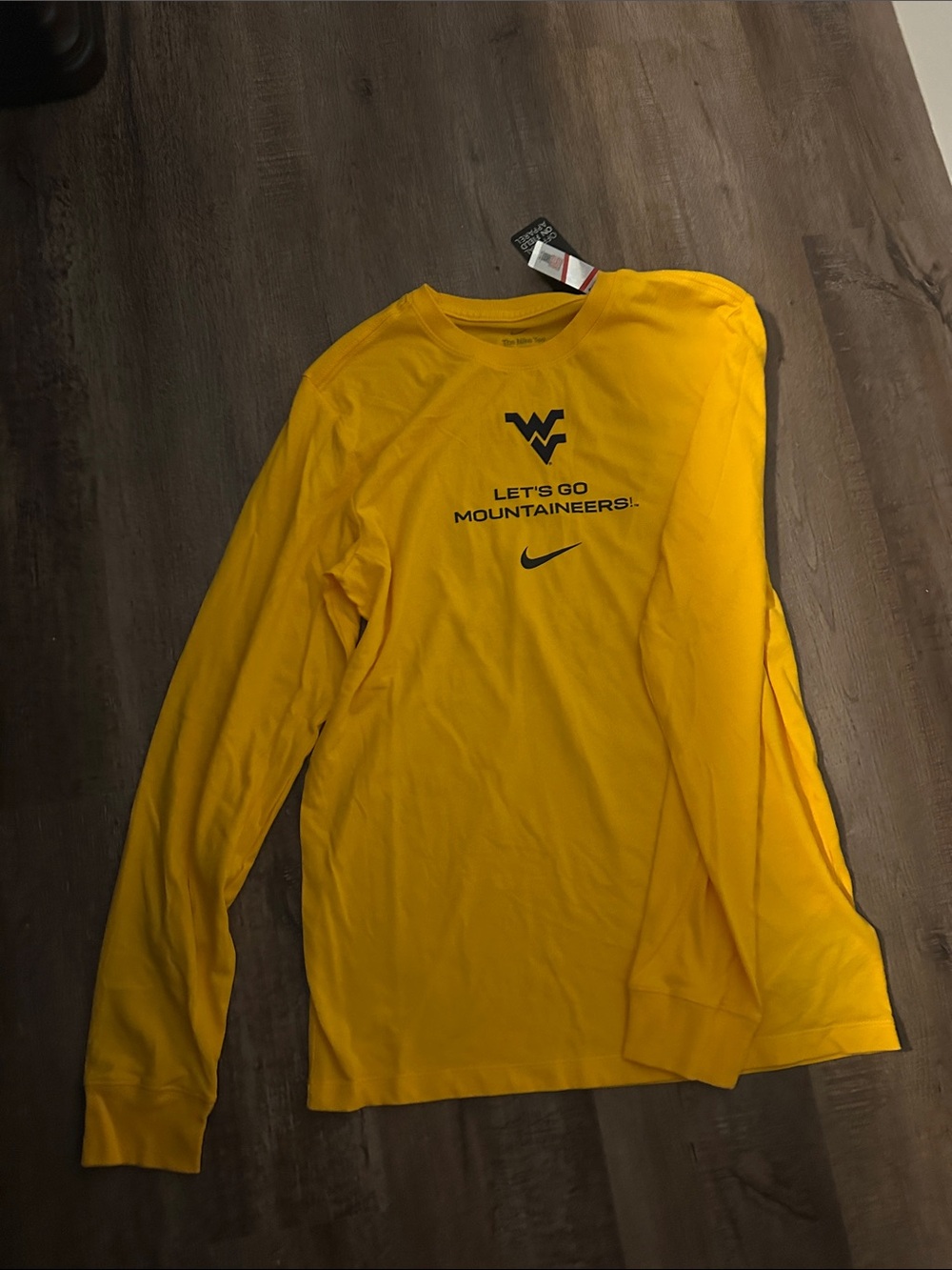 Nike Men’s Gold/Yellow Long-Sleeve WVU Mountaineers Tee